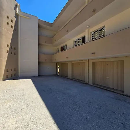 L'instant Bleu - With Ac, Wifi, And Parking * Le Lavandou