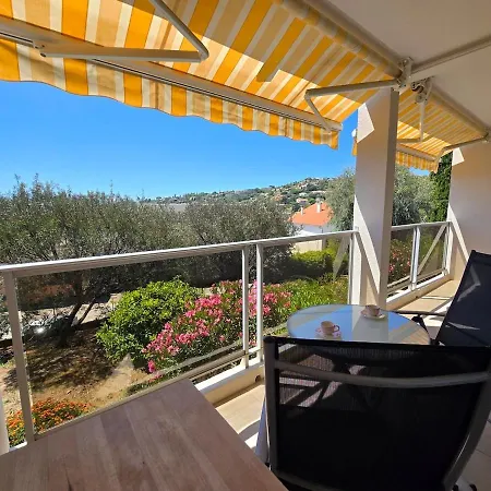 L'instant Bleu - With Ac, Wifi, And Parking *